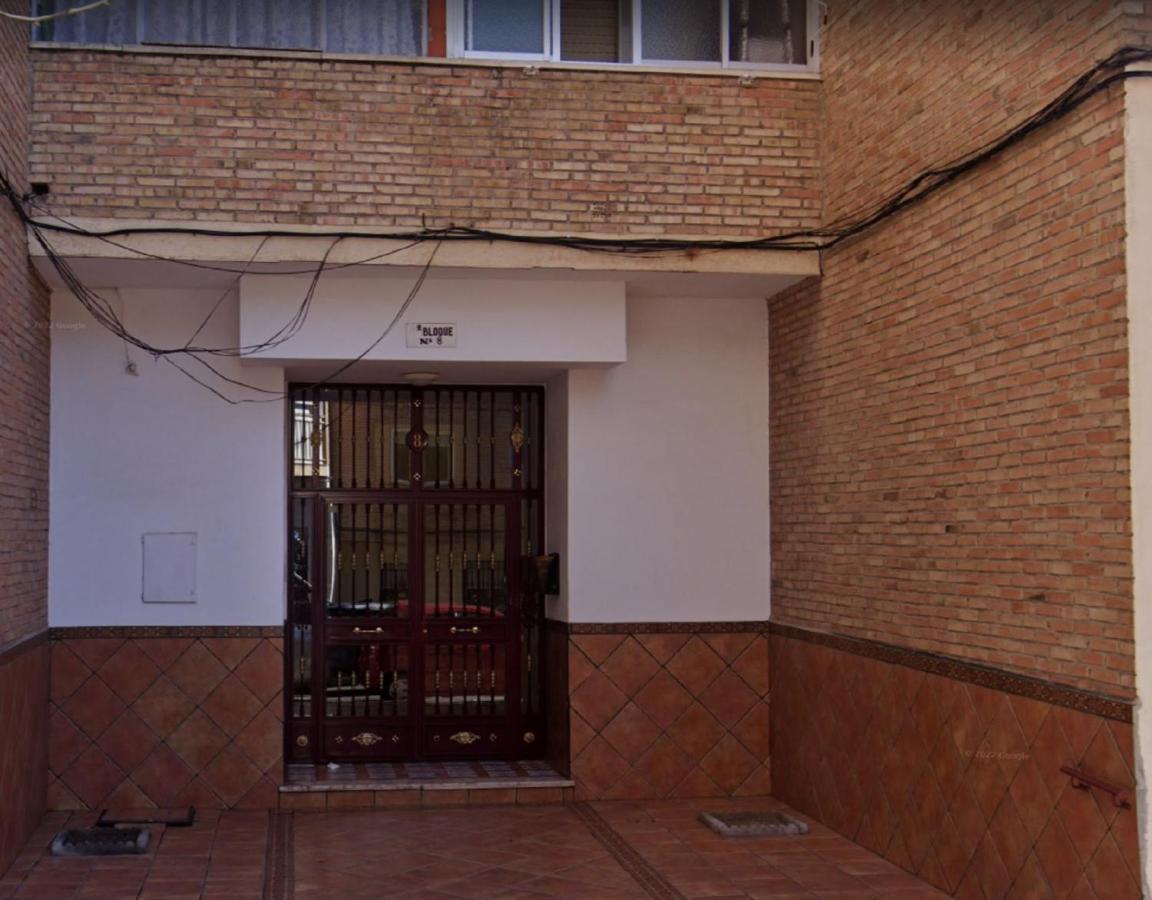 Apartamento 3 Dormitorios Frente A Hospital De Traumatologia Granada Esterno foto