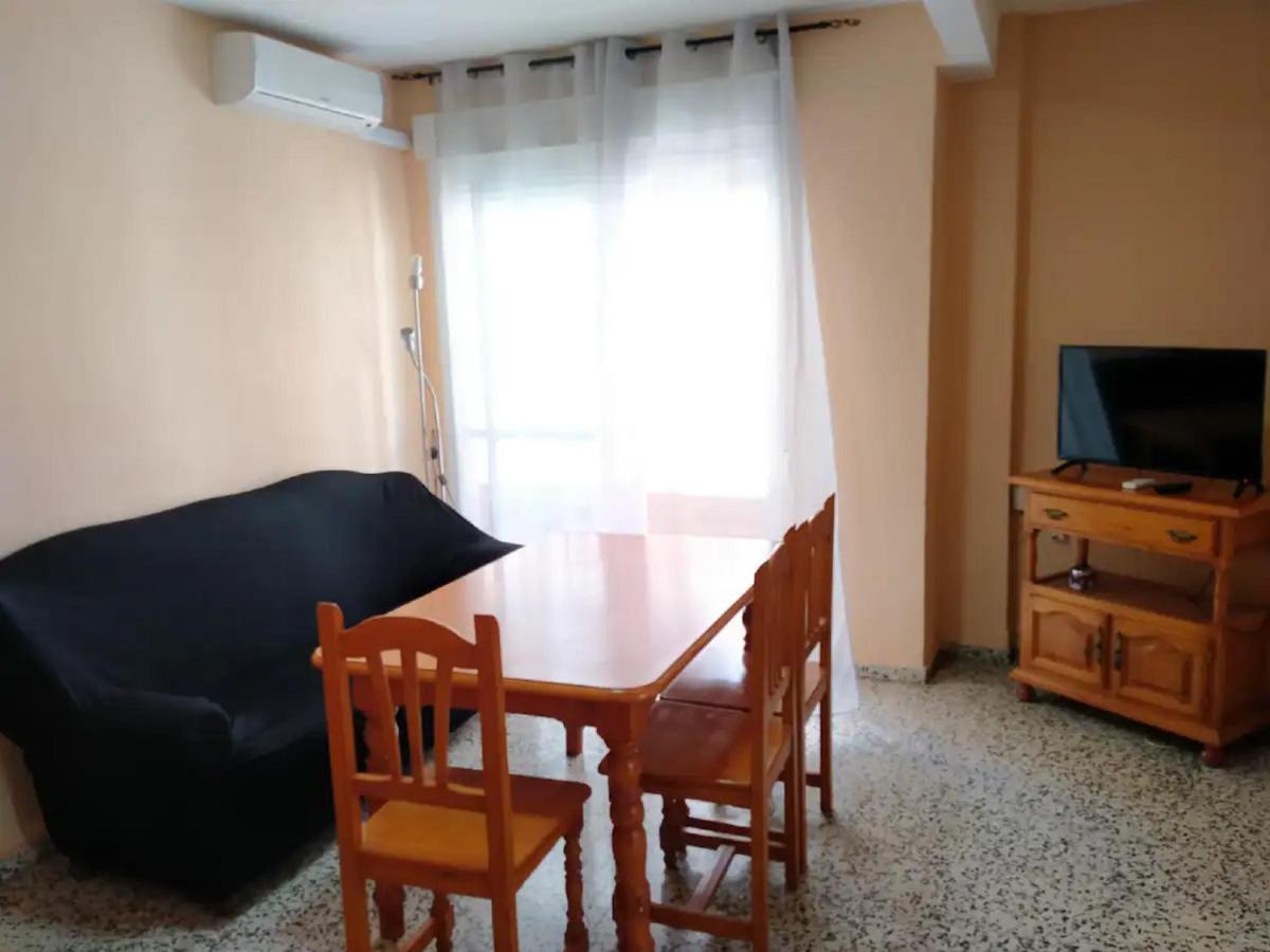 Apartamento 3 Dormitorios Frente A Hospital De Traumatologia Granada Esterno foto